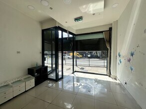 160B Finchley Rd, London for lease Interior Photo- Image 2 of 3