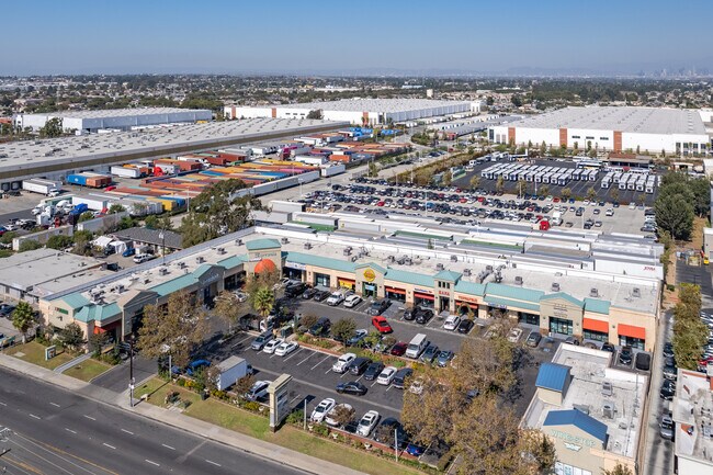 Plus de détails pour 2251 W Rosecrans Ave, Compton, CA - Bureau/Commerce de détail, Médical à louer