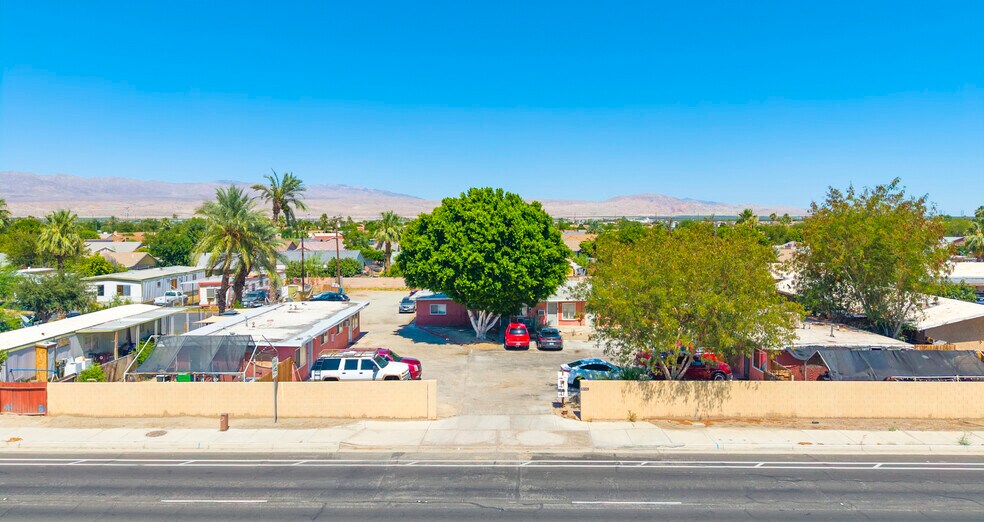 53228 Cesar Chavez St, Coachella, CA à vendre - Photo du bâtiment - Image 2 de 9