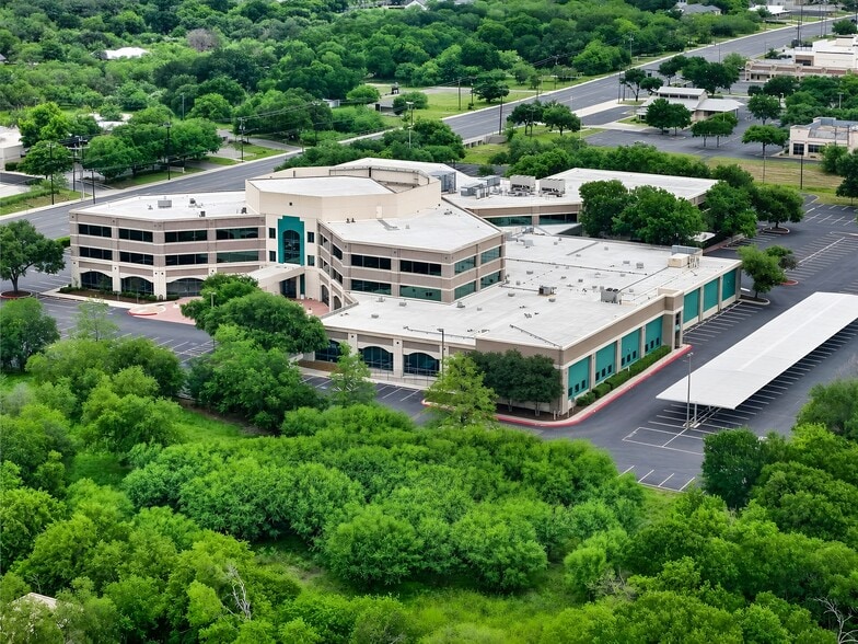 9150 Huebner Rd, San Antonio, TX for lease - Building Photo - Image 3 of 36