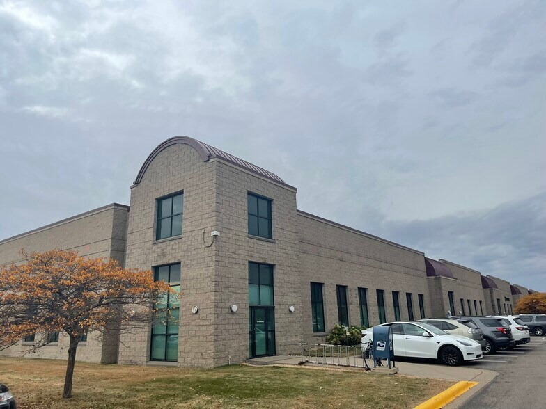 701-721 Kasota Ave SE, Minneapolis, MN à louer - Photo du bâtiment - Image 1 de 8