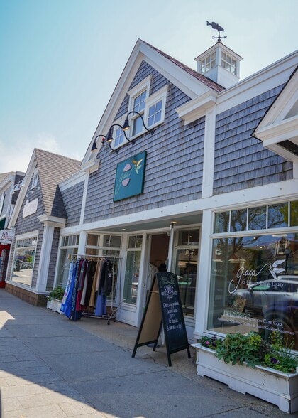 199 Main St, Falmouth, MA à vendre - Photo du bâtiment - Image 3 de 21