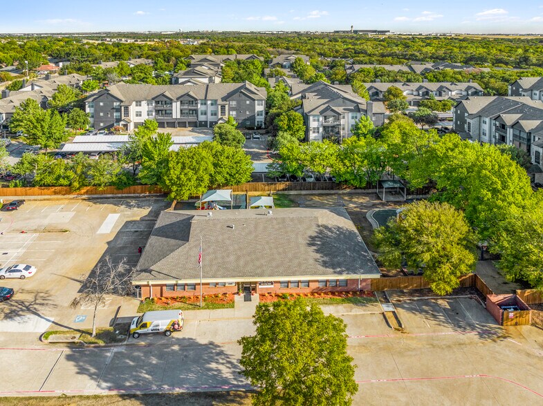 2440 Fuller Wiser Rd, Euless, TX à vendre - Photo du bâtiment - Image 2 de 7