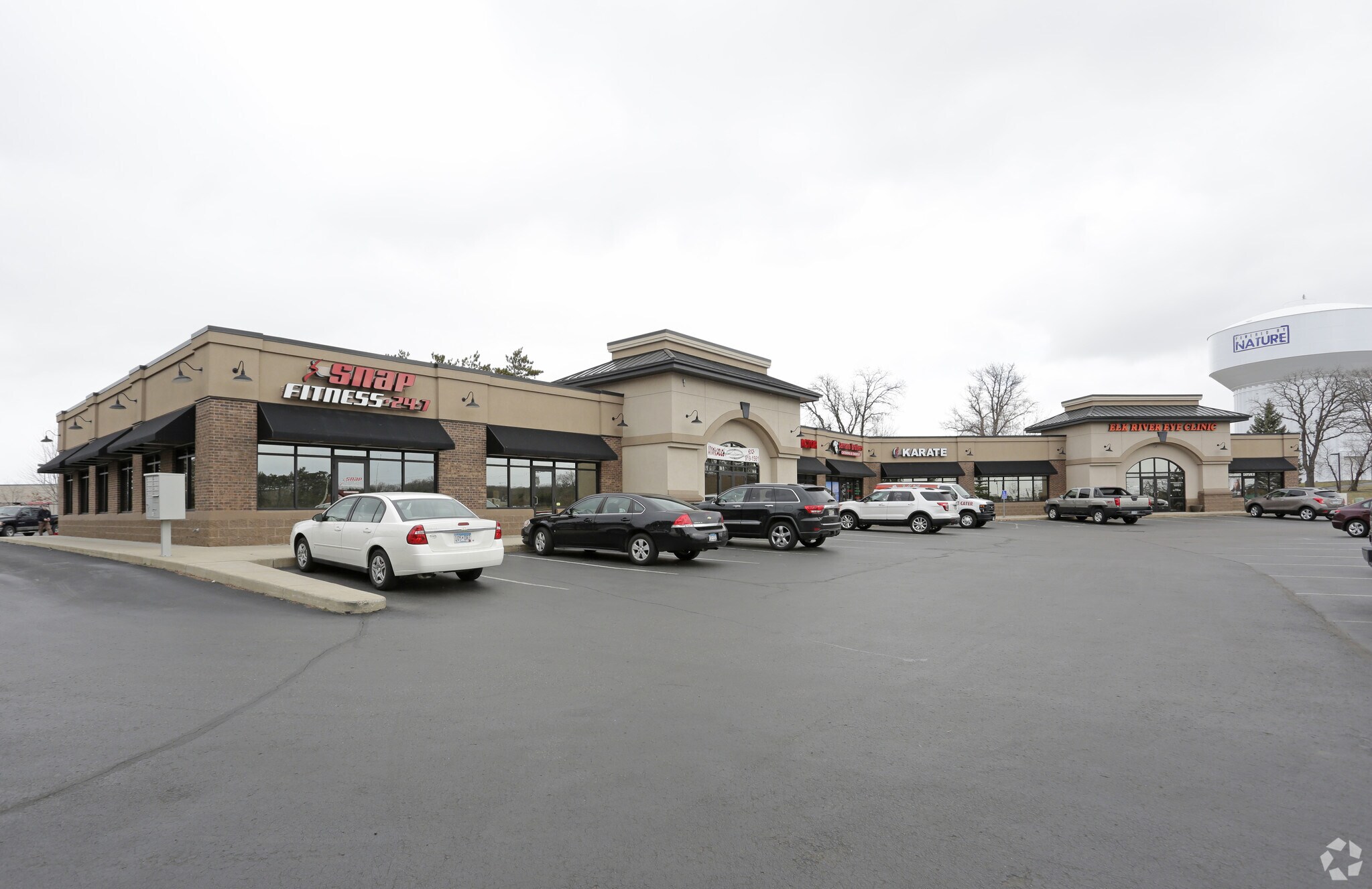 19022 NW Freeport St, Elk River, MN for lease Primary Photo- Image 1 of 16