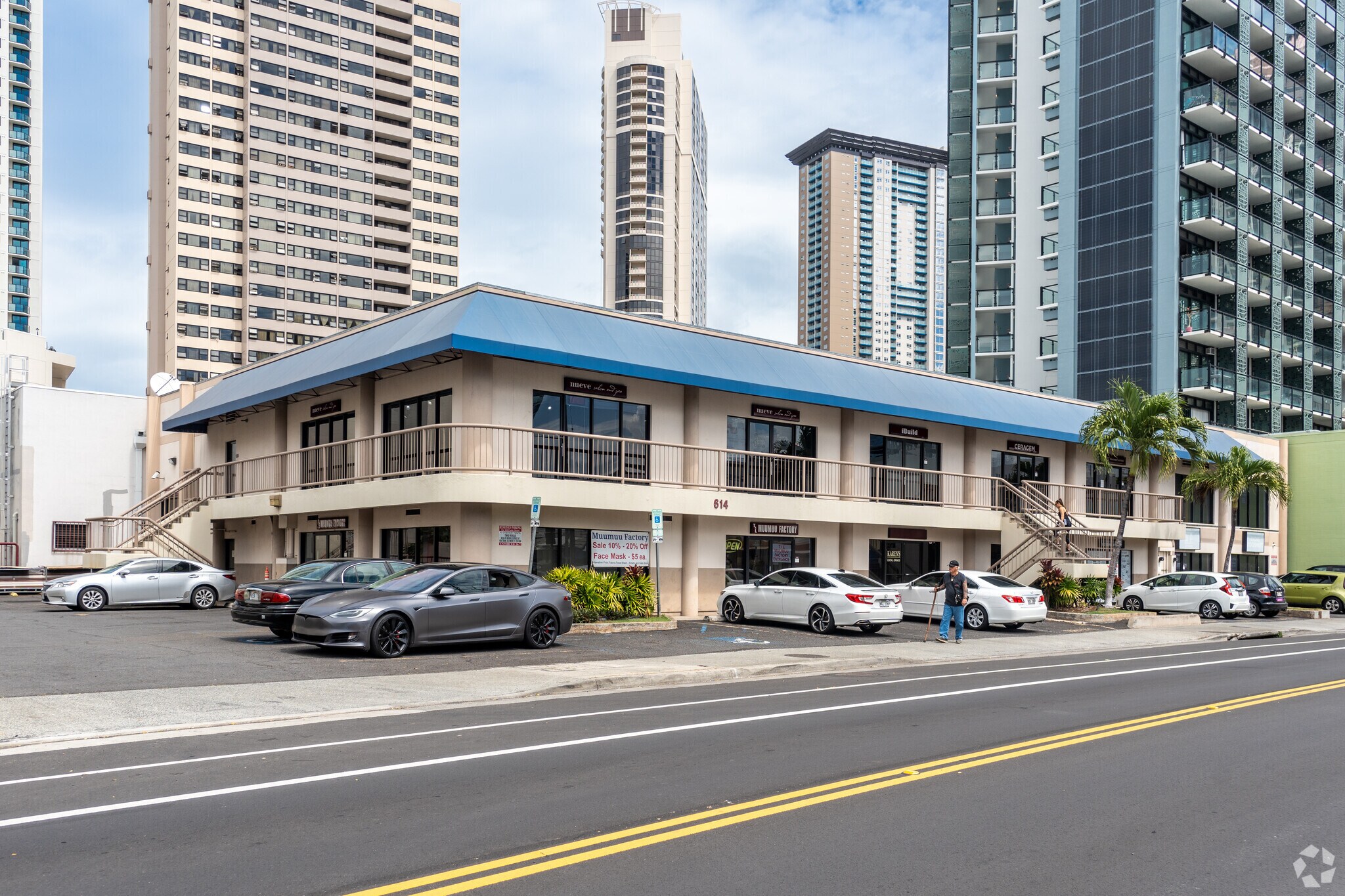 614 Cooke St, Honolulu, HI à louer Photo du bâtiment- Image 1 de 8