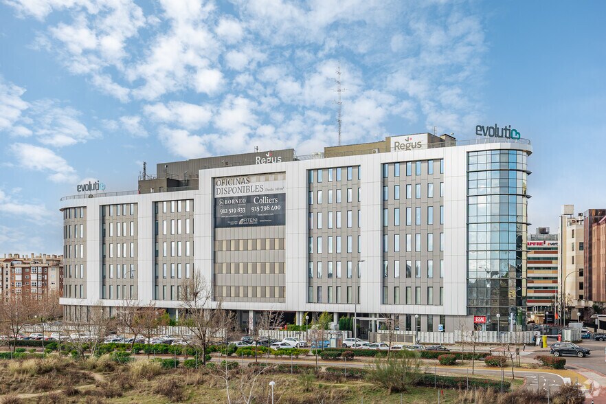 Calle Isabel Colbrand, 6-8, Madrid, Madrid à louer - Photo principale - Image 1 de 15
