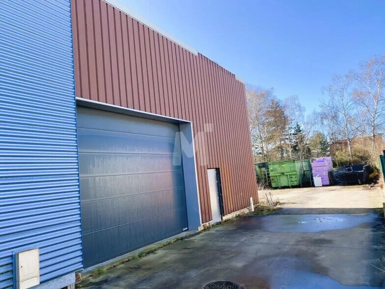 Flex in Moissy-Cramayel for sale - Building Photo - Image 1 of 6