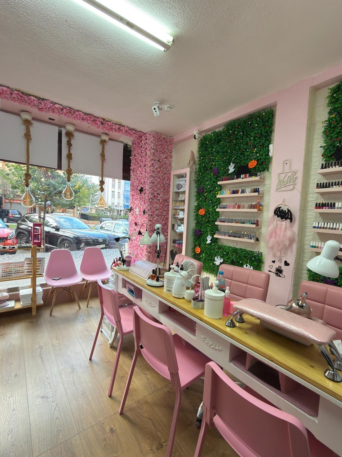 Retail in Madrid, Madrid for lease Interior Photo- Image 1 of 5