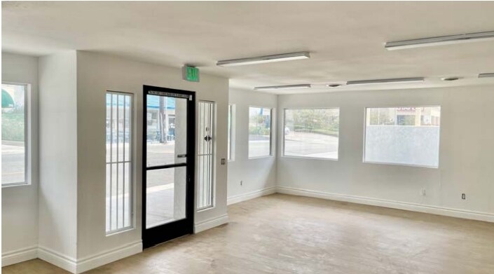 3912 Merrill Ave, Riverside, CA à vendre - Photo intérieure - Image 3 de 6