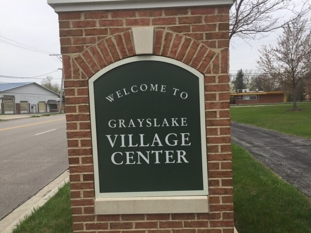 480 Center St, Grayslake, IL à louer - Photo du bâtiment - Image 2 de 16