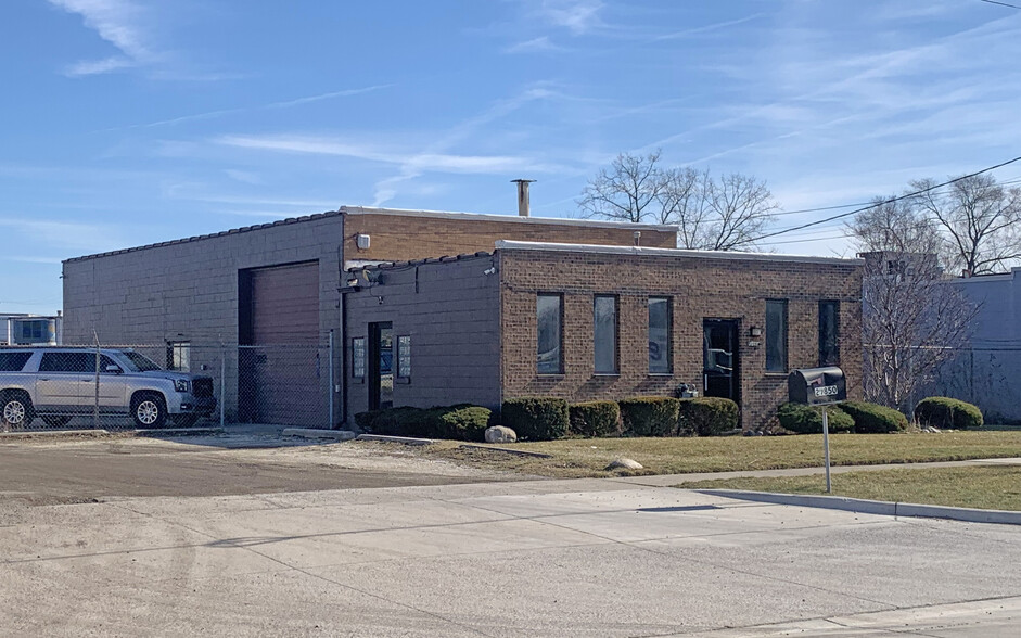 29850 Little Mack Ave, Roseville, MI for sale - Building Photo - Image 1 of 1