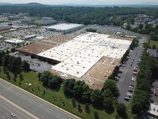 Plus de détails pour 1180 Seminole Trl, Charlottesville, VA - Local d'activités à louer