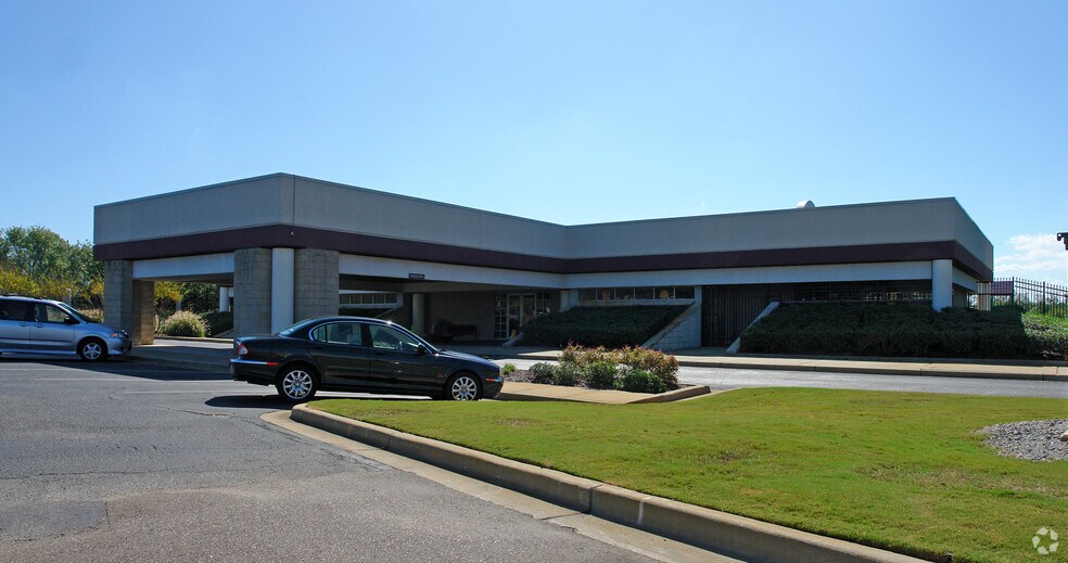 2120 E South Blvd, Montgomery, AL à vendre - Photo principale - Image 1 de 2