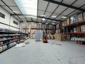 Plus de détails pour Local d'activités à louer