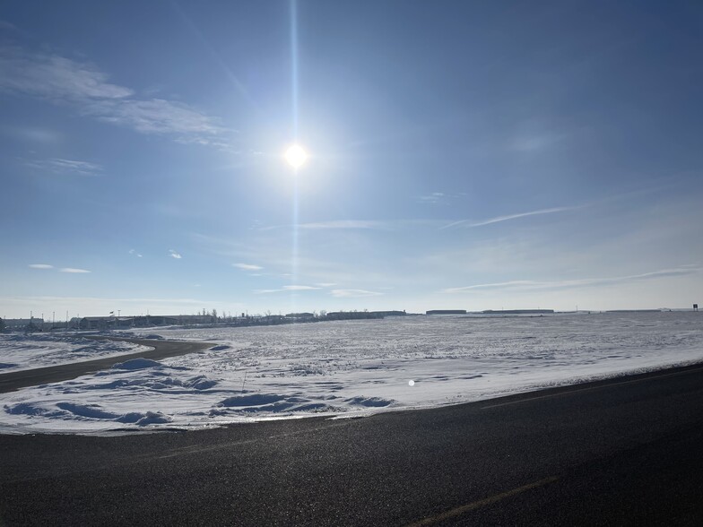 30th St SW, Dickinson, ND à vendre - Photo du b timent - Image 1 de 6