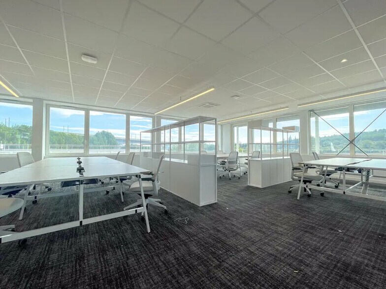 Bureau dans Aix-en-Provence à louer - Photo intérieure - Image 2 de 22