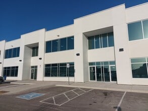 190 Mostar St, Whitchurch-Stouffville, ON à louer Photo intérieure- Image 1 de 1