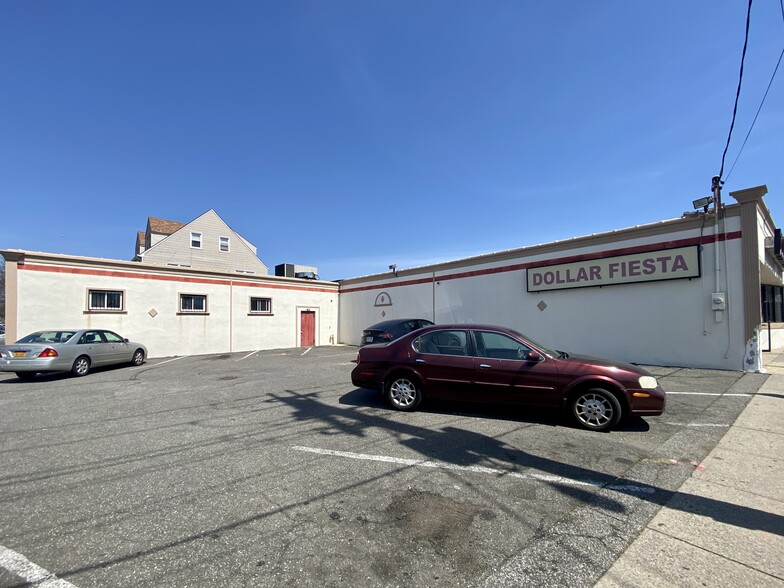 635 Jerusalem Ave, Uniondale, NY for lease - Building Photo - Image 2 of 13