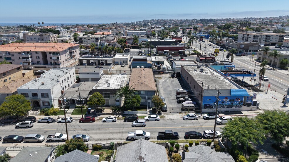 663 W 5th St, San Pedro, CA à vendre - Photo du bâtiment - Image 3 de 11
