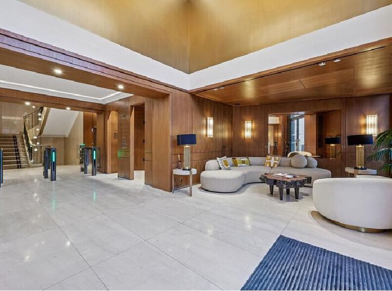 36 Avenue Raymond Poincaré, Paris for lease - Building Photo - Image 3 of 18