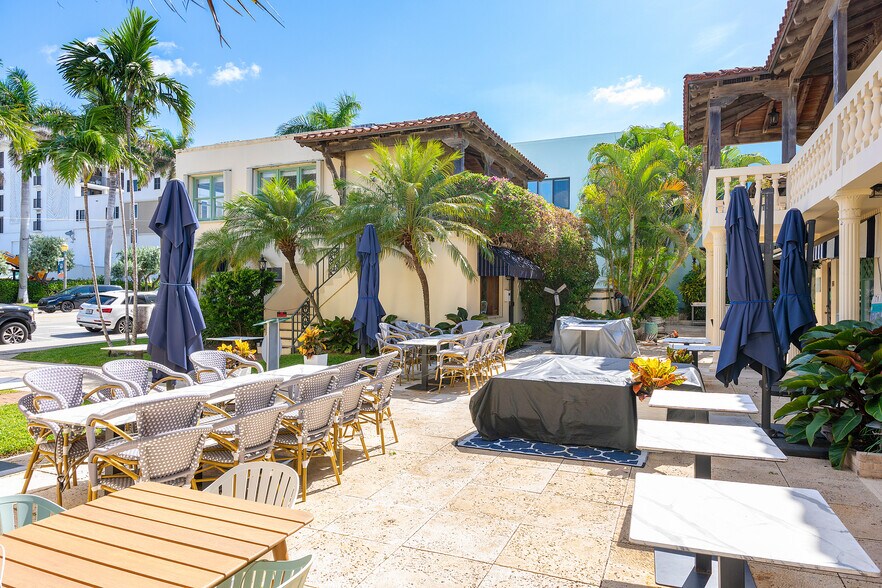 1200 E Atlantic Ave, Delray Beach, FL à louer - Photo du bâtiment - Image 3 de 4