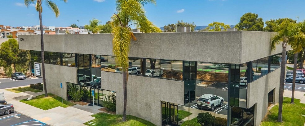 1120 Sycamore Ave, Vista, CA for lease - Building Photo - Image 2 of 9
