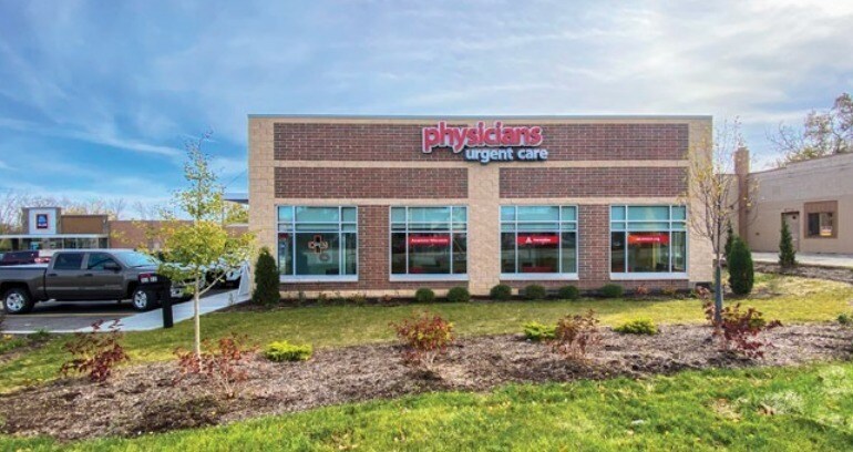 3111 S Chicago Ave, South Milwaukee, WI à louer - Photo du bâtiment - Image 2 de 4