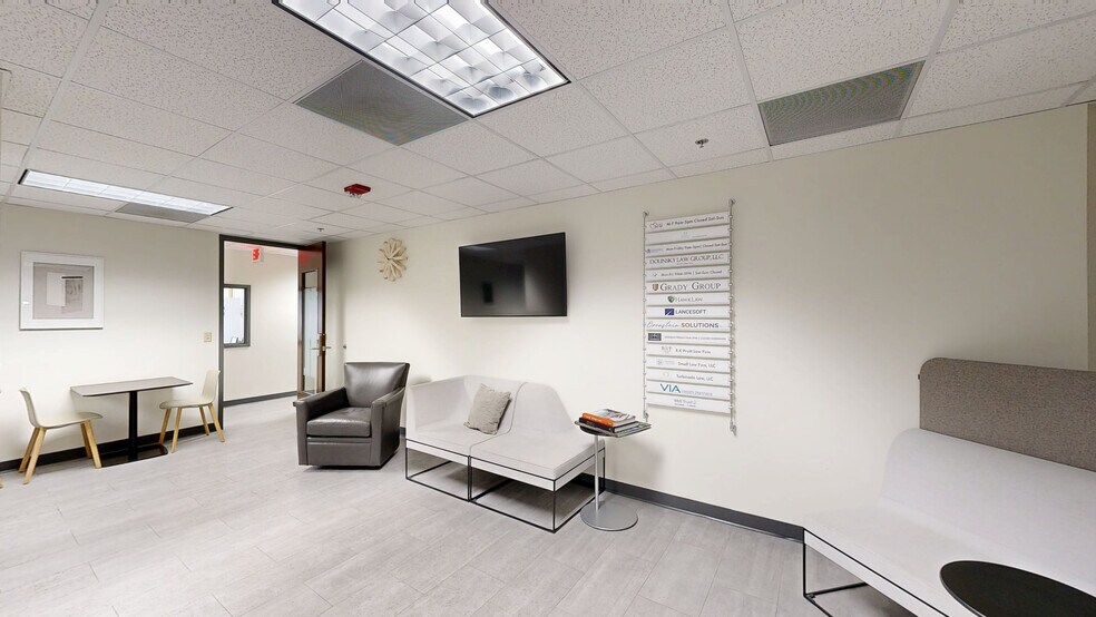 140 Stoneridge Dr, Columbia, SC à louer - Numérisation 3D de Matterport - Image 2 de 23