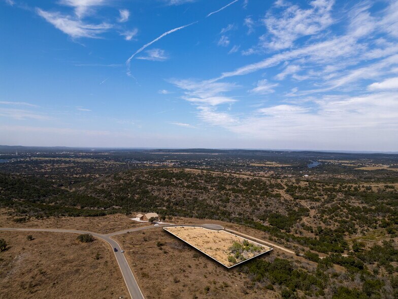 TBD Falling Waters Lane, Kingsland, TX à vendre - Aérien - Image 1 de 19