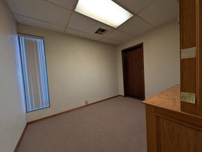 1006 NW 47th St, Lawton, OK for sale Interior Photo- Image 2 of 2