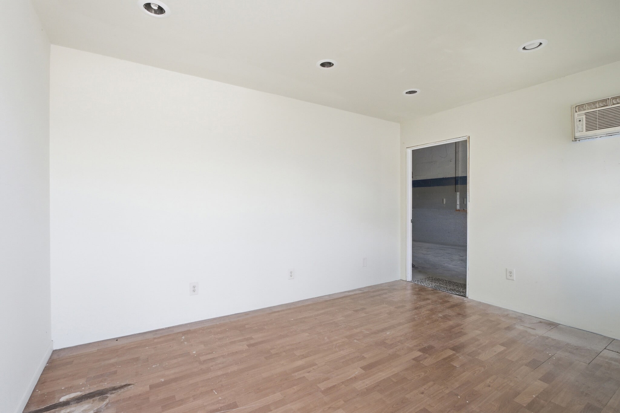 3030-3050 SE Dominica Ter, Stuart, FL for lease Interior Photo- Image 1 of 4