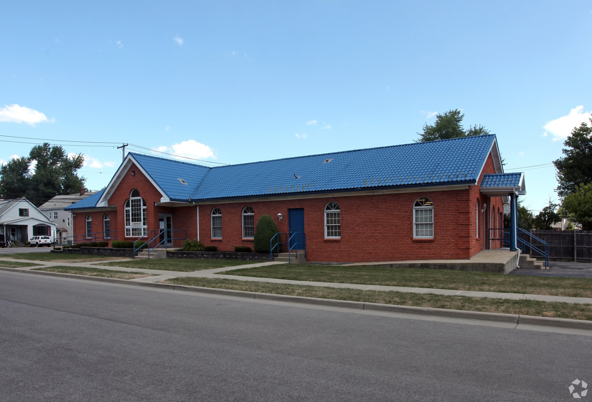 721 Center Rd, West Seneca, NY for sale Primary Photo- Image 1 of 3