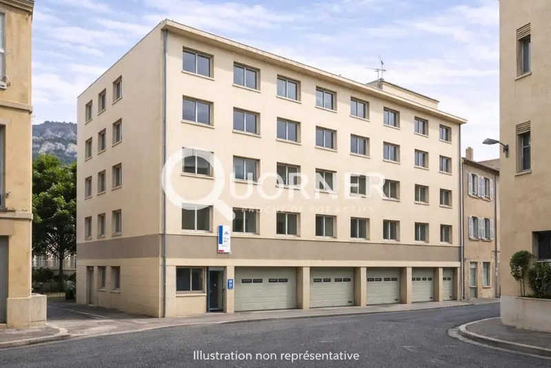 Office in Toulon for sale - Building Photo - Image 2 of 4