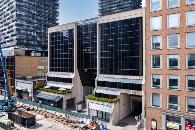 More details for 40 Eglinton Ave E, Toronto, ON - Office for Lease