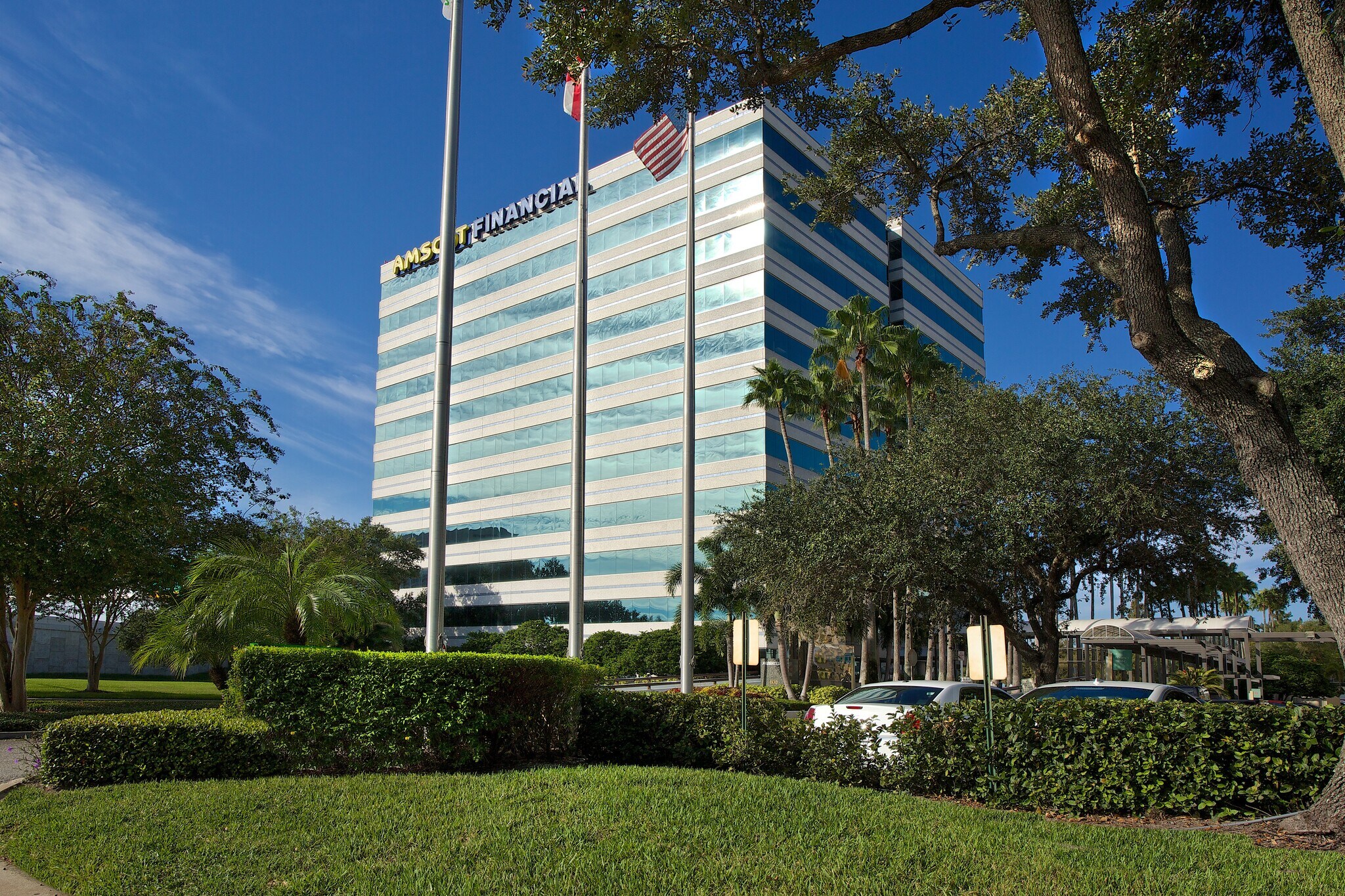 600 N Westshore Blvd, Tampa, FL à louer Photo principale- Image 1 de 44