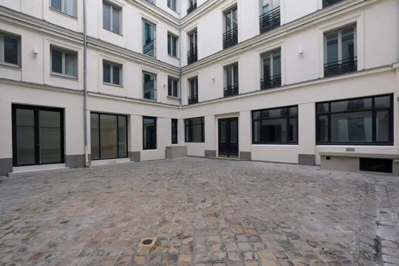 15 Rue De Milan, Paris à louer Photo du bâtiment- Image 1 de 2