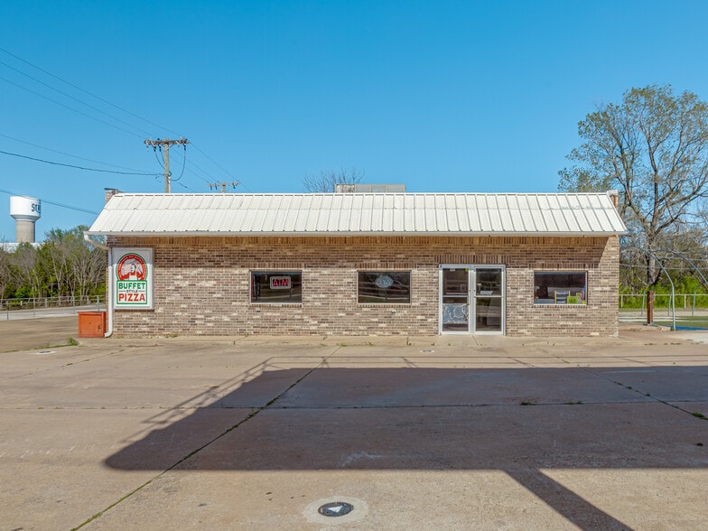 1221 N 8th Ave, Stroud, OK for sale - Building Photo - Image 3 of 31