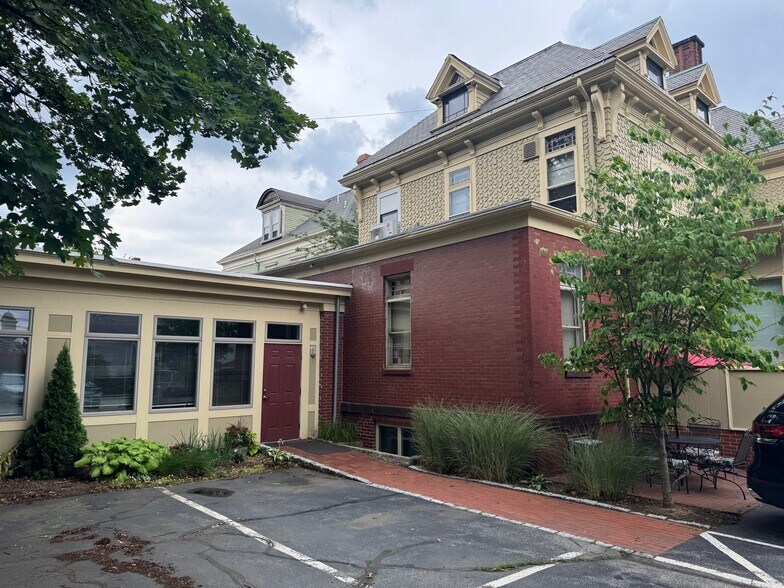 334 Broadway, Providence, RI for lease - Building Photo - Image 2 of 8