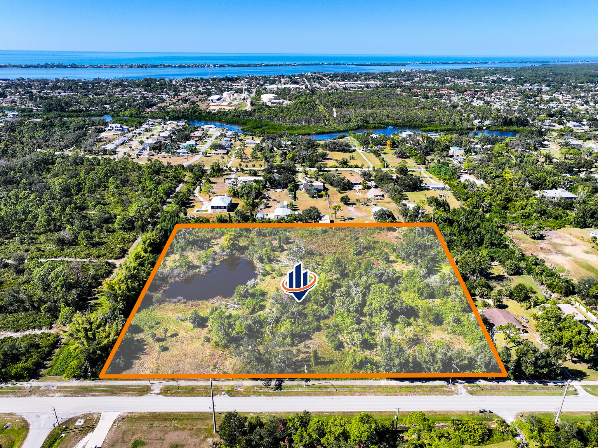 330-380 N Pine St, Englewood, FL for sale Building Photo- Image 1 of 10