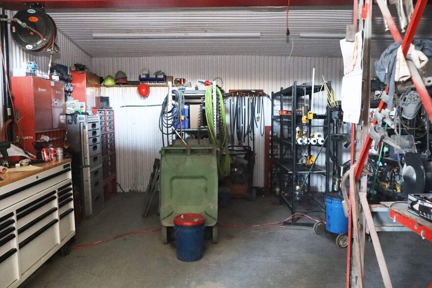 29 Rue De L'industrie, Saint-remi, QC à vendre - Photo du bâtiment - Image 1 de 6