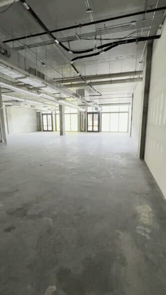 51 NW 26th St, Miami, FL for lease - Commercial Listing Video - Image 2 of 6