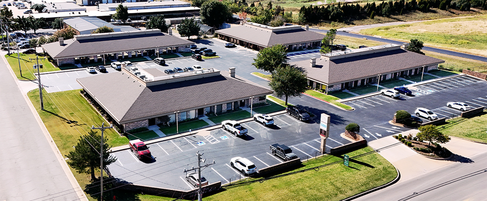 510 E Memorial Rd, Oklahoma City, OK for sale - Primary Photo - Image 1 of 5