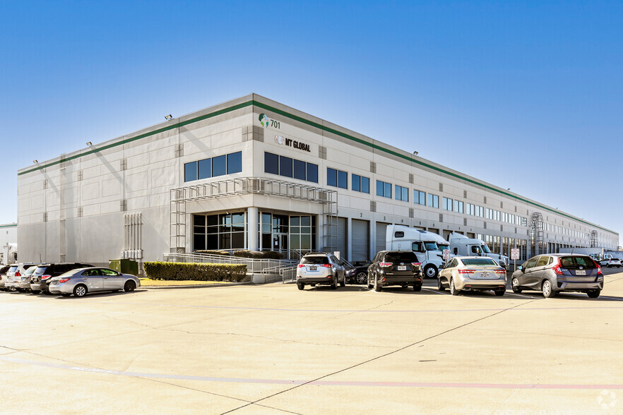 701 Hanover Dr, Grapevine, TX for sale - Building Photo - Image 1 of 1