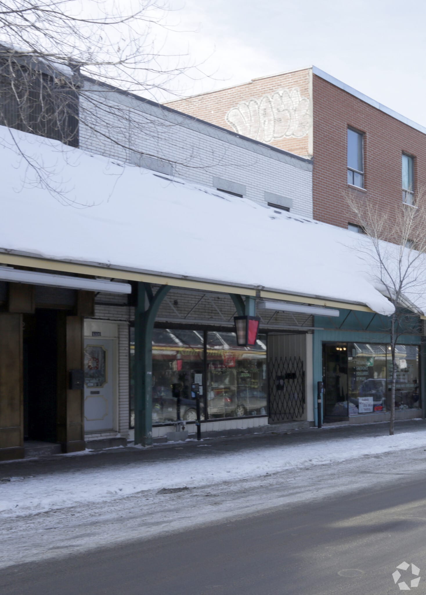 6376-6380 Rue Saint-Hubert, Montréal, QC for sale Primary Photo- Image 1 of 3