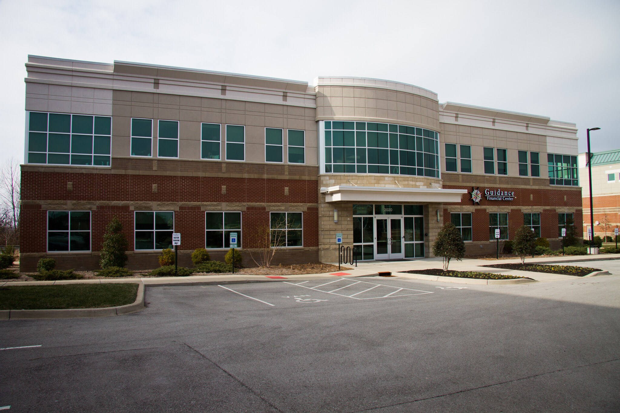 2020 High Wickham Pl, Louisville, KY for lease Building Photo- Image 1 of 6