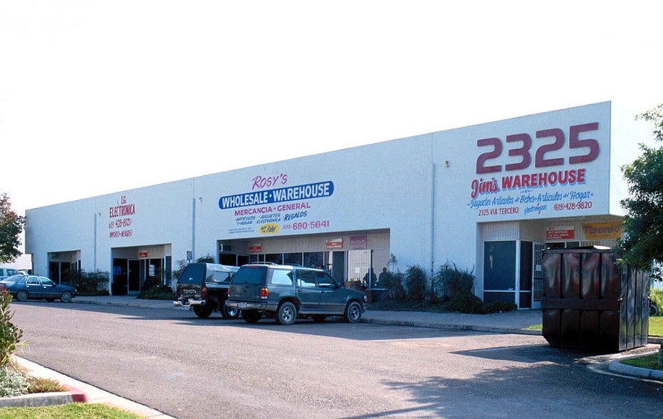 2325 Via Tercero, San Diego, CA for sale - Building Photo - Image 2 of 5