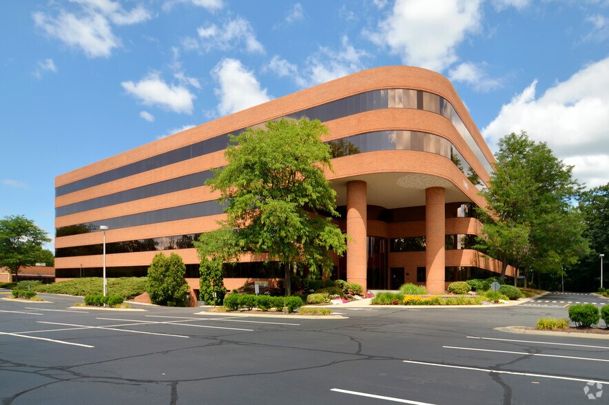 628 Hebron Ave, Glastonbury, CT for lease - Building Photo - Image 1 of 12