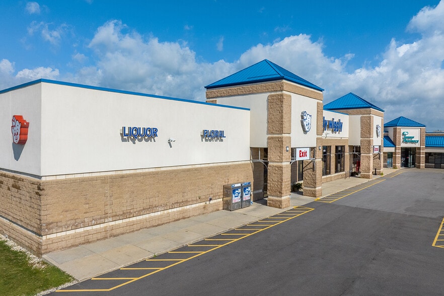 Essential Business Investment portfolio of 4 properties for sale on LoopNet.ca - Building Photo - Image 2 of 15