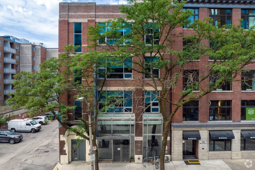 172 John St, Toronto, ON à louer - Photo du bâtiment - Image 3 de 7