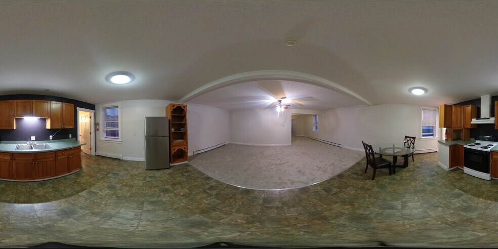 70 Main St, Canton, NY à vendre - Photo du bâtiment - Image 2 de 41
